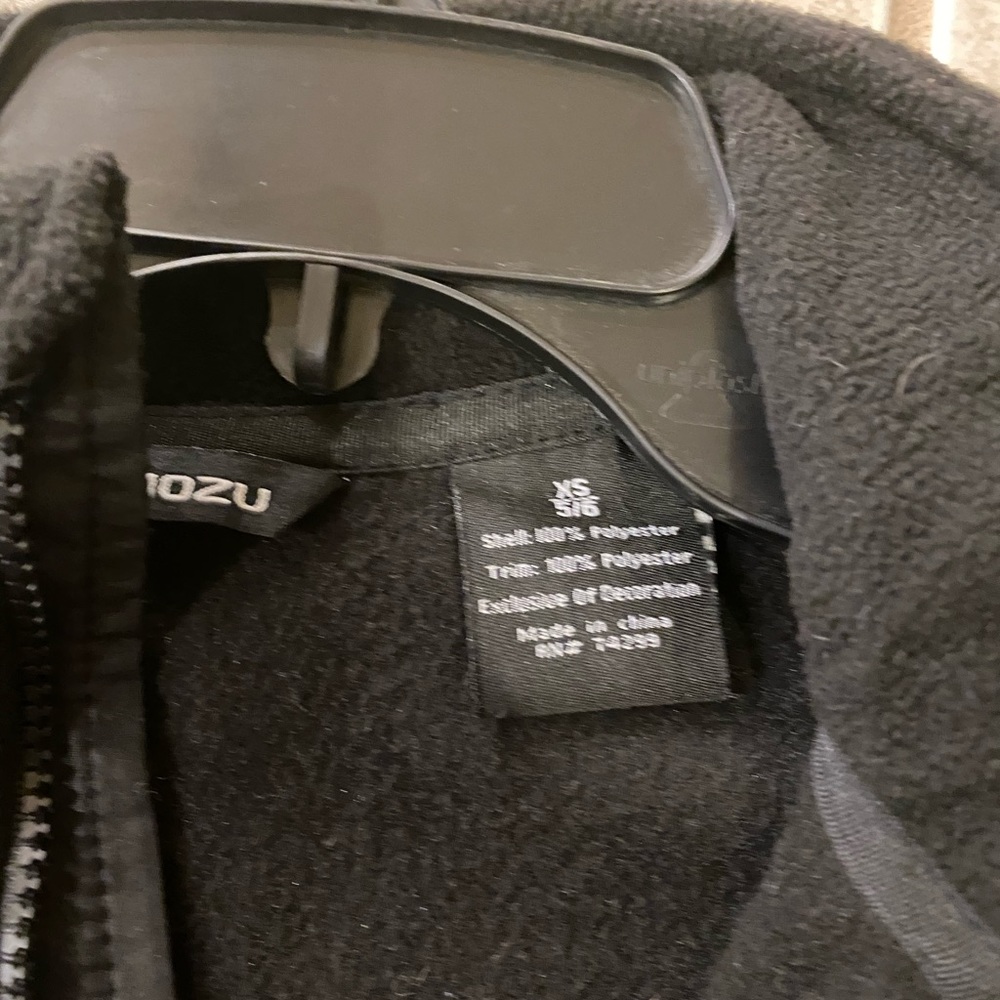 - Snowy NWT jacket - Picture 2 of 3